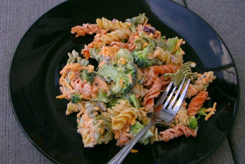 Broccoli Cheddar Pasta Salad