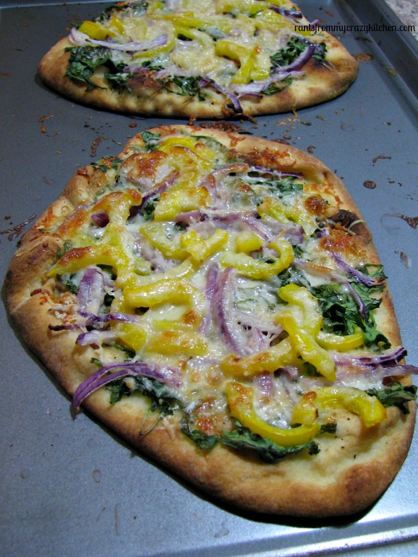 Baked Arugula Pepper and Onion Nann Pizza