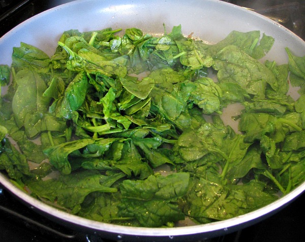 Sauteed Spinach for Skillet Chicken with Spinach and Avocado. 