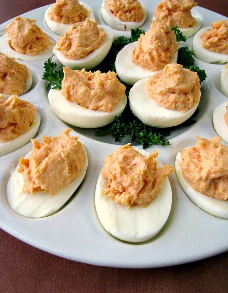 Put a twist on traditional deviled eggs with these Smoked Salmon Deviled Eggs made with puréed smoked salmon and goat cheese perfect for Easter. 