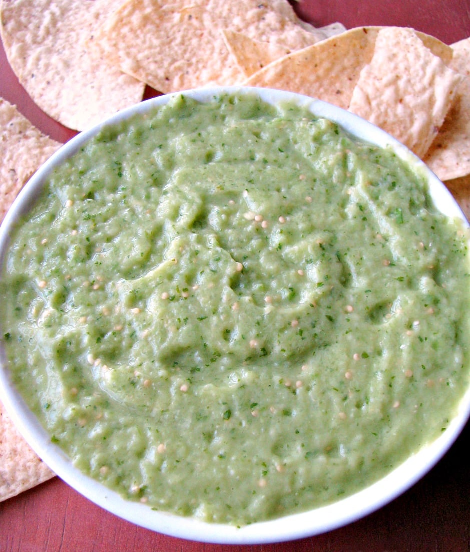 Smooth, spicy Green Salsa (Avocado Tomatillo Salsa) makes a great topping for tacos or chicken, or as a dip for tortilla chips.