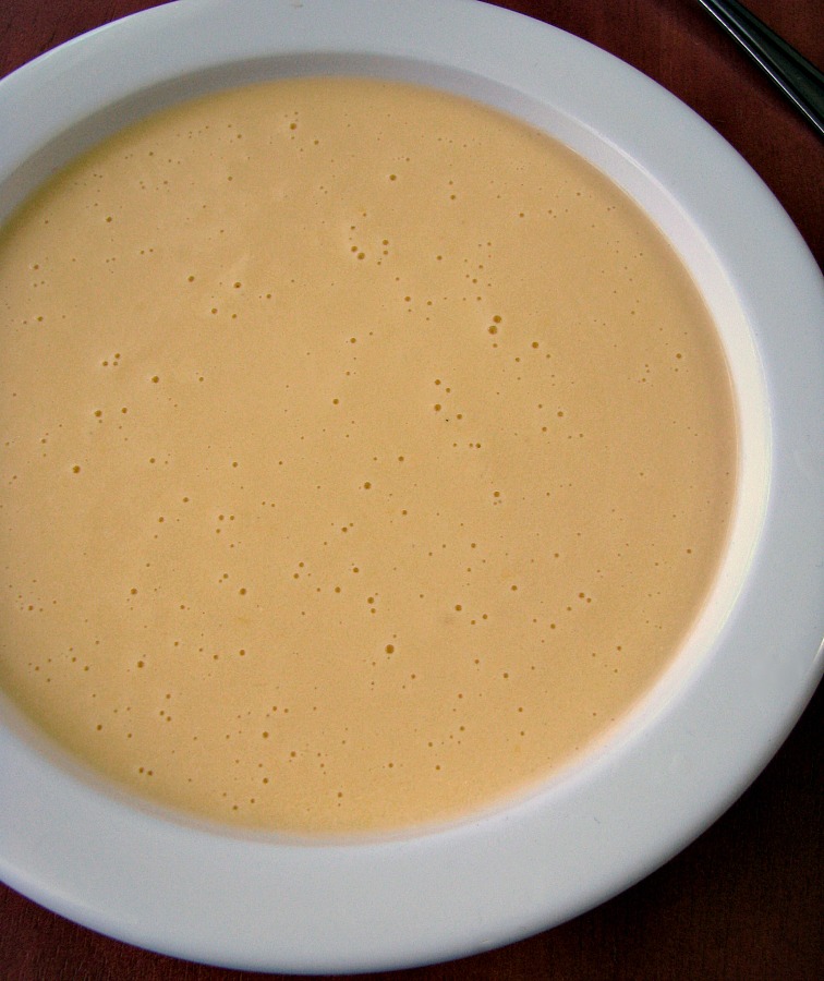 Instant Pot pressure cooker Cheesy Cauliflower Soup, pureed. 