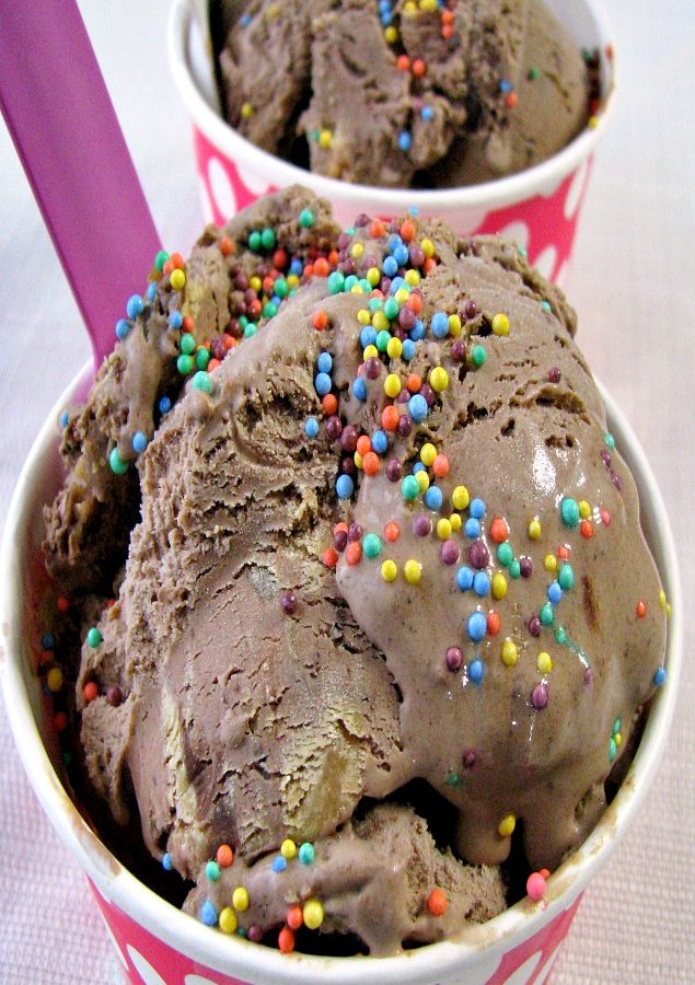 Close up photo of No-Churn Chocolate Peanut Butter Ice Cream in pink and white polka dot cups